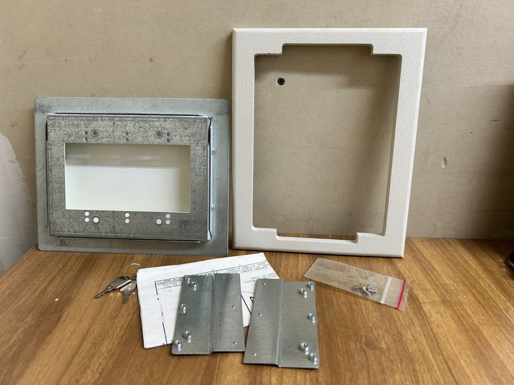 FSR WB-MR3G WALL PLATE PROTECTIVE COVER