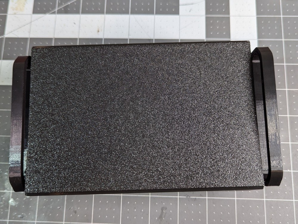 3D printed Xiegu X6100 Protective Cage