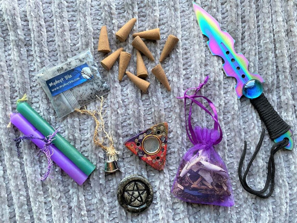Basic Starter Altar Kit w/Instructions, Spells (1052)