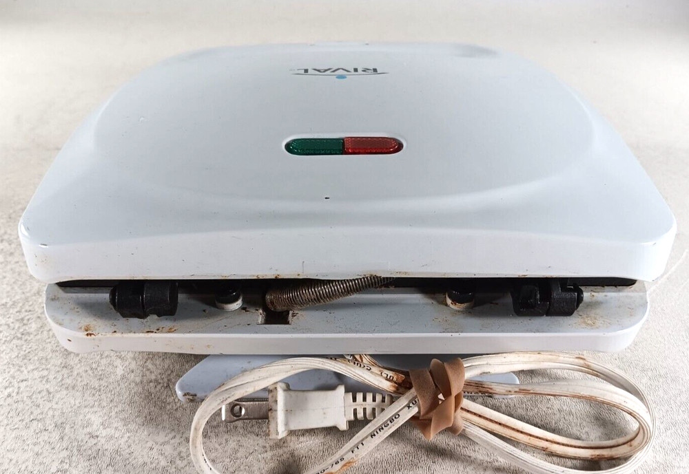 Rival RV-955 Waffle Maker