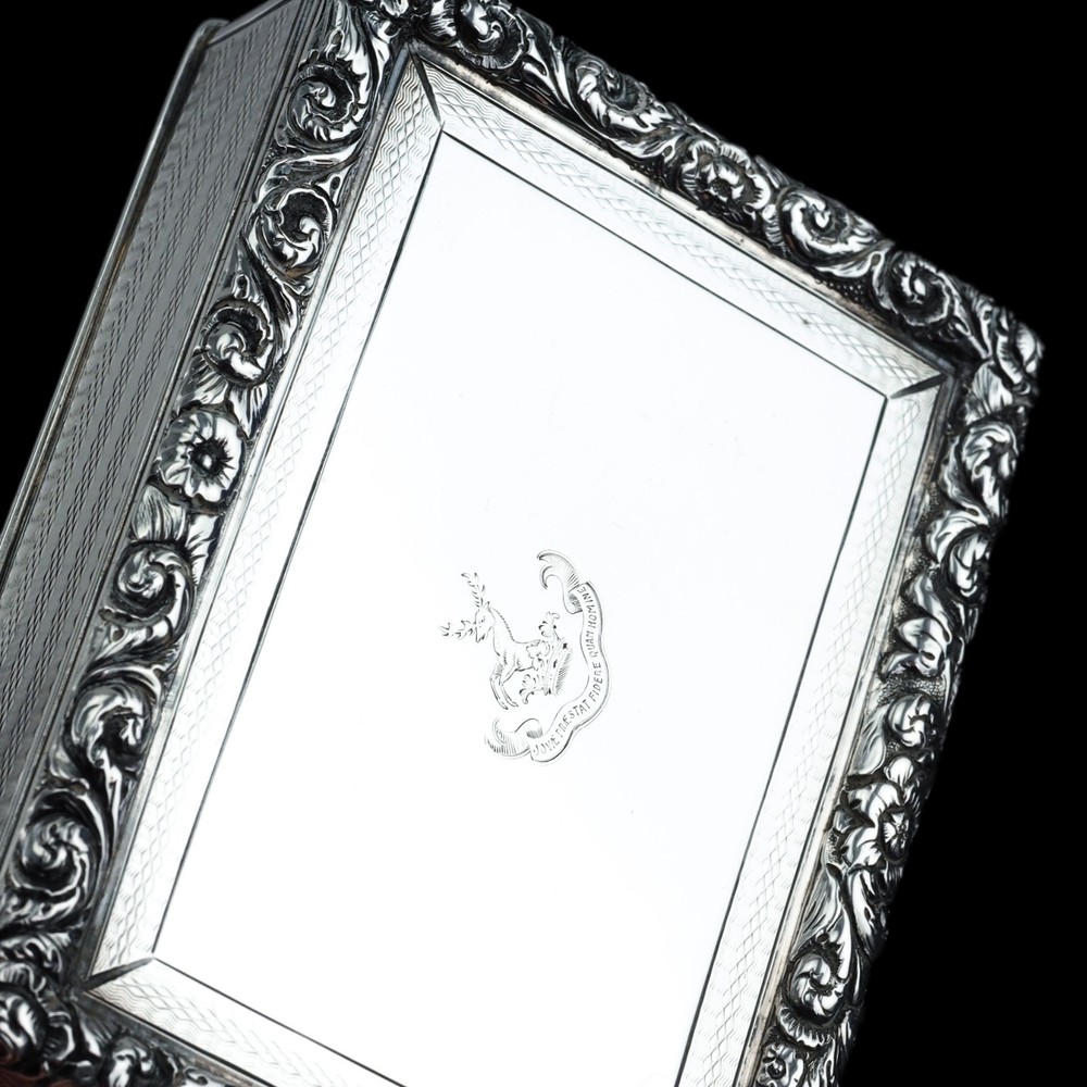 Antique Georgian Solid Silver Large Table Snuff Box - Joseph Willmore 1832