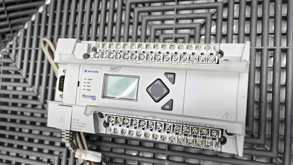 Allen-Bradley 1766-L32BXBA Ser B Processor Unit Micrologix 1400 Controller FW 16