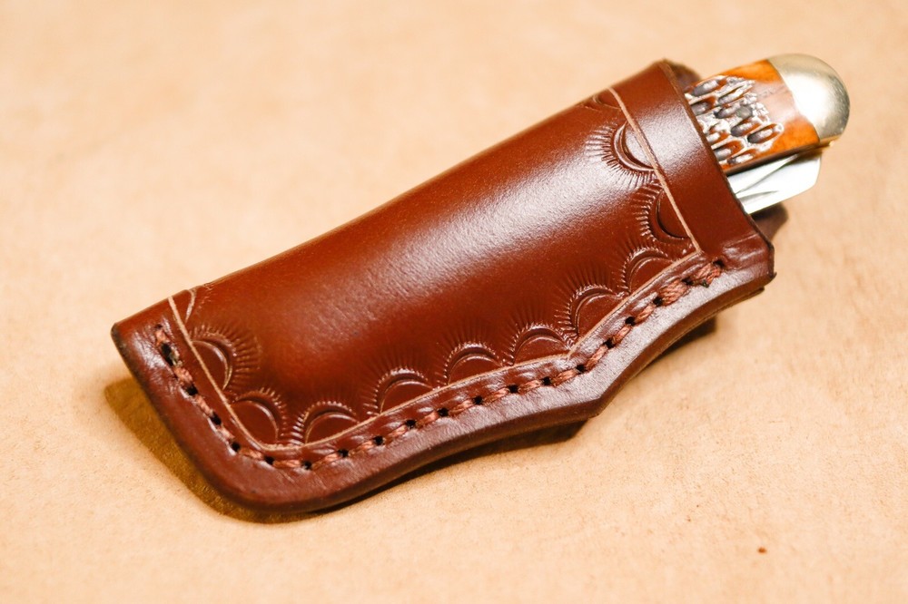 Custom Leather Sheath for 4" Trapper (left hand)