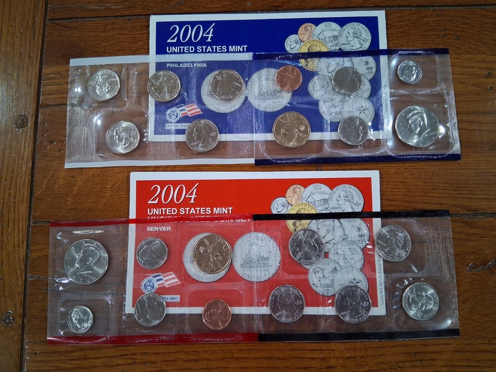 2004 US Mint Set P and D