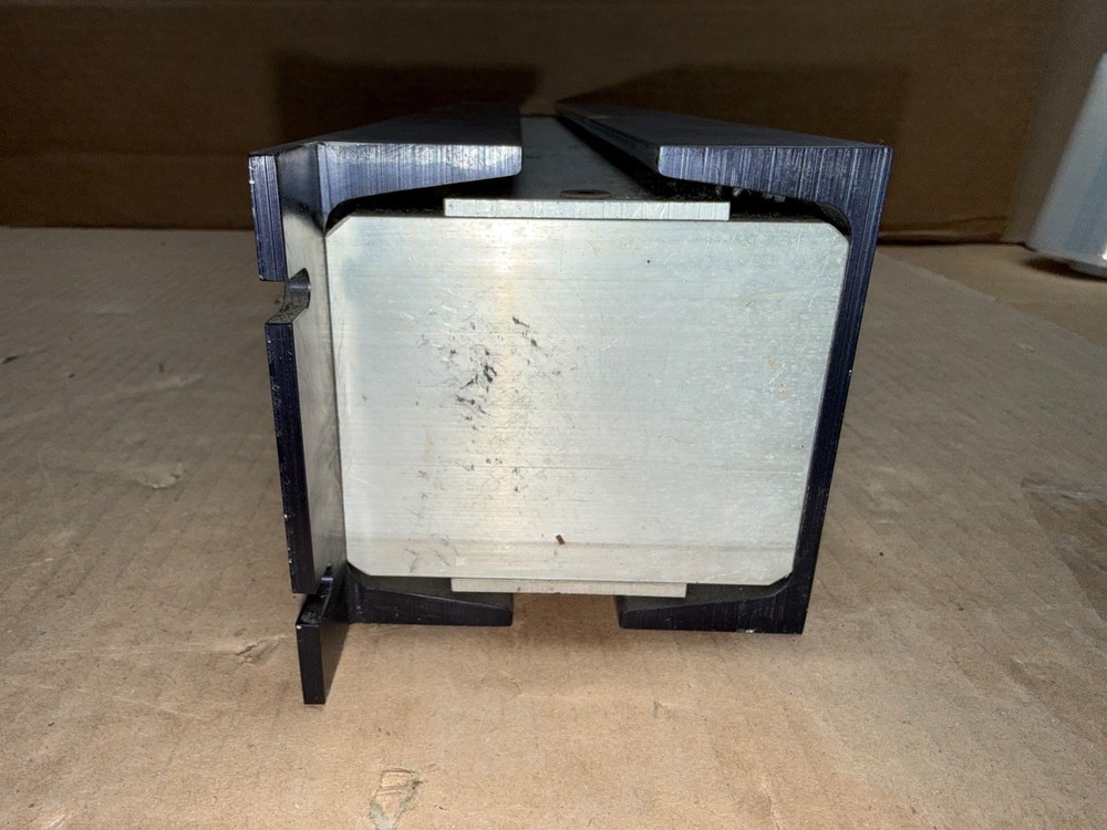 POWER DISTRIBUTION RACK / RACKMOUNT PANEL # 1