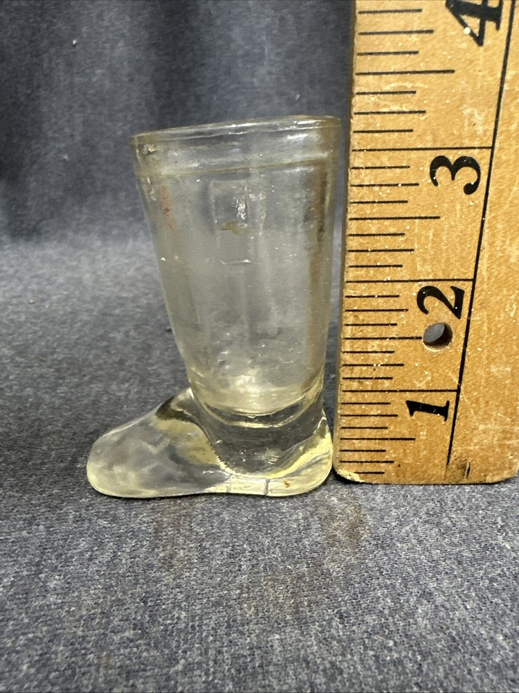 VINTAGE CLEAR GLASS SANTA BOOT CANDY CONTAINER