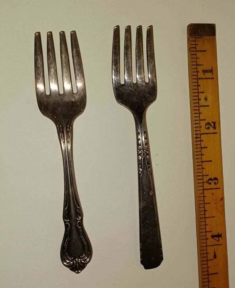 Pair miniature forks not matching 4" tarnished
