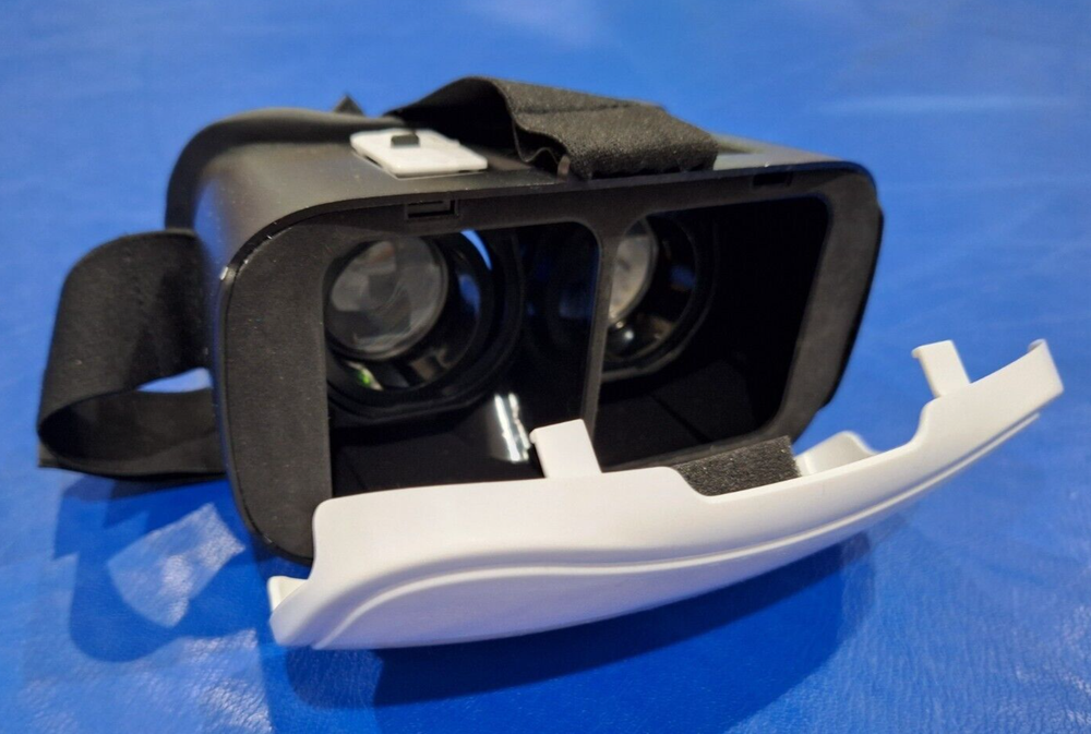 Onn VR Headset