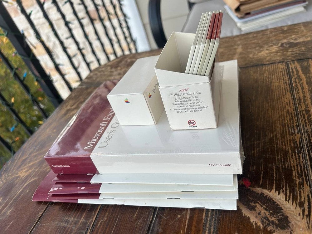 Vintage Microsoft Excel Macintosh Software 6-Disk Set Manuals Sampler
