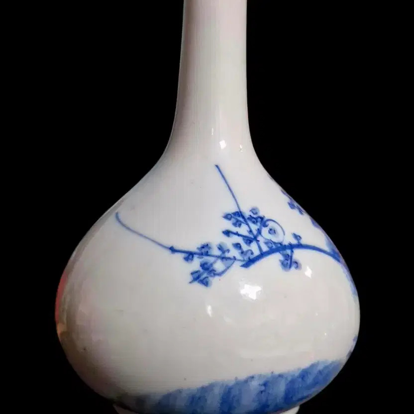 Blue Celadon Incense Burner with Sankan Samwoo Pattern - Korean Art