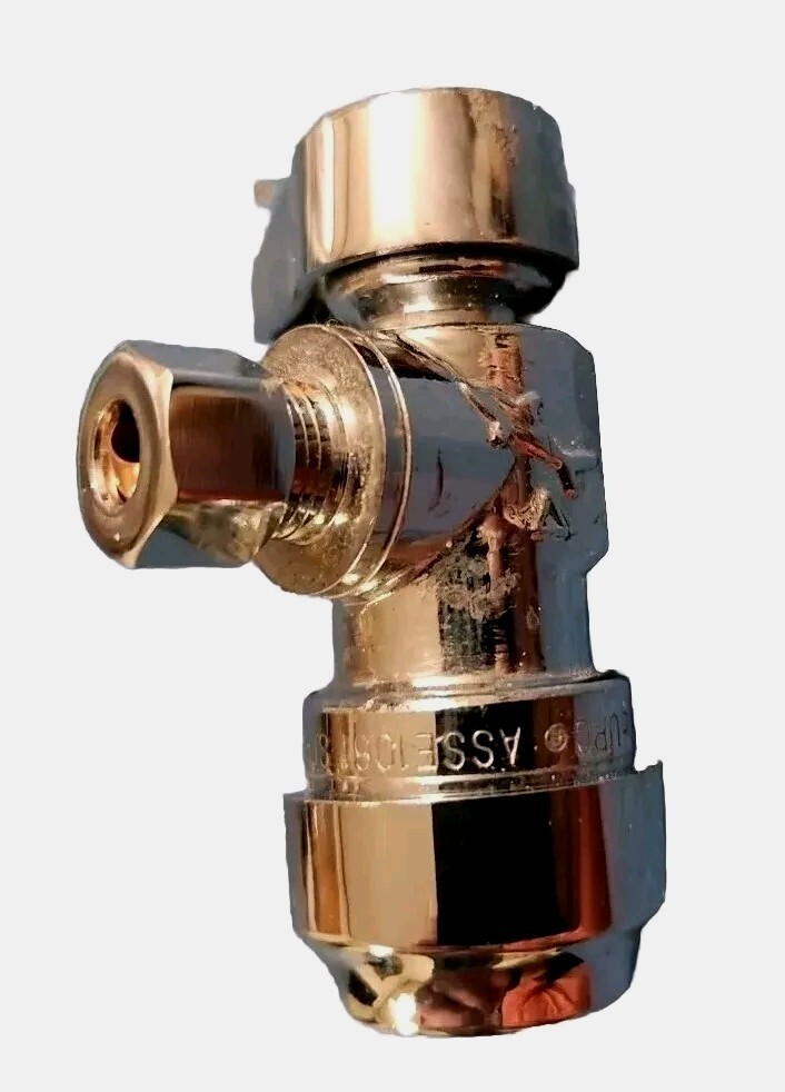 SHARKBITE  ANGLE STOP 1/2 x 1/4  new in bag.