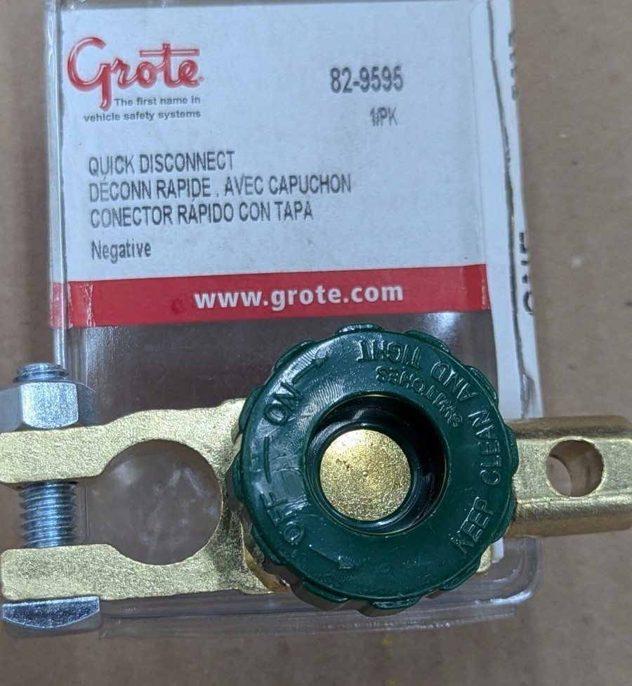 82-9595 Grote Battery Quick Disconnect Top Post Clamp Style Easy Security