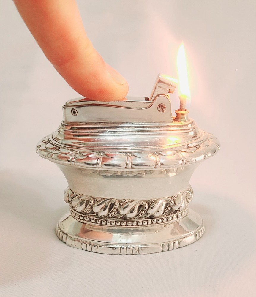 Vintage Silver Plate Ronson "WALDORF" Table Lighter Working Condition