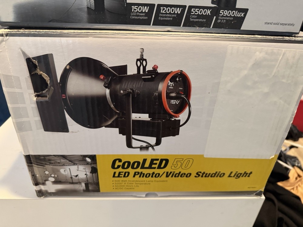 Smith- Victor Light Combo Lighting