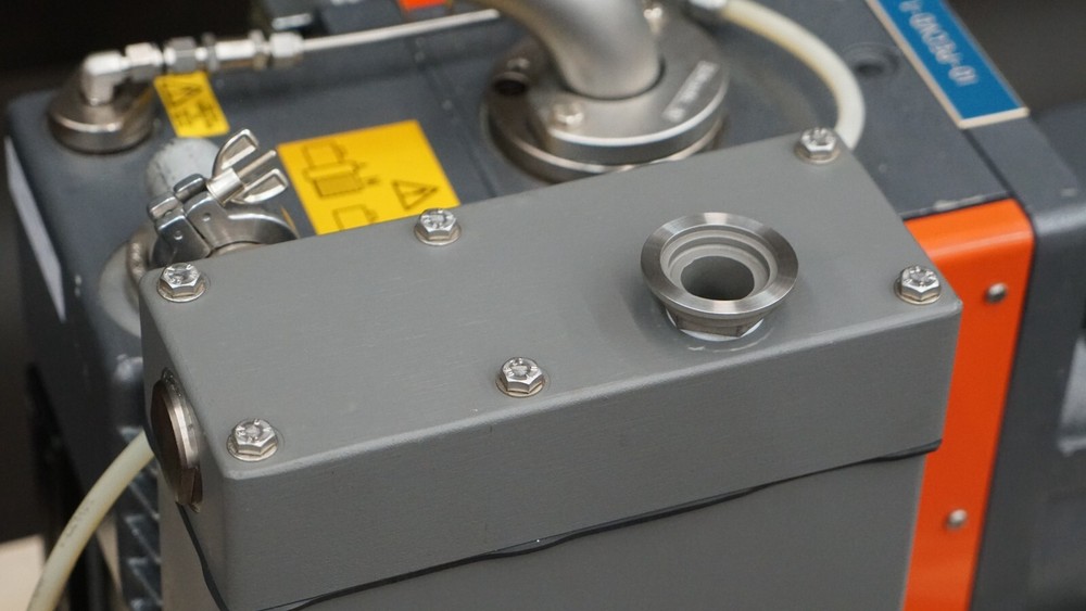 EDWARDS E2M40 PFPE Rotary Vane Two-Stage Vacuum Pump 3PH