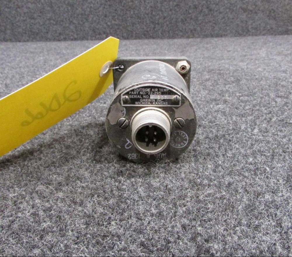 22-295-01 Garwin Outside Air Temperature Indicator