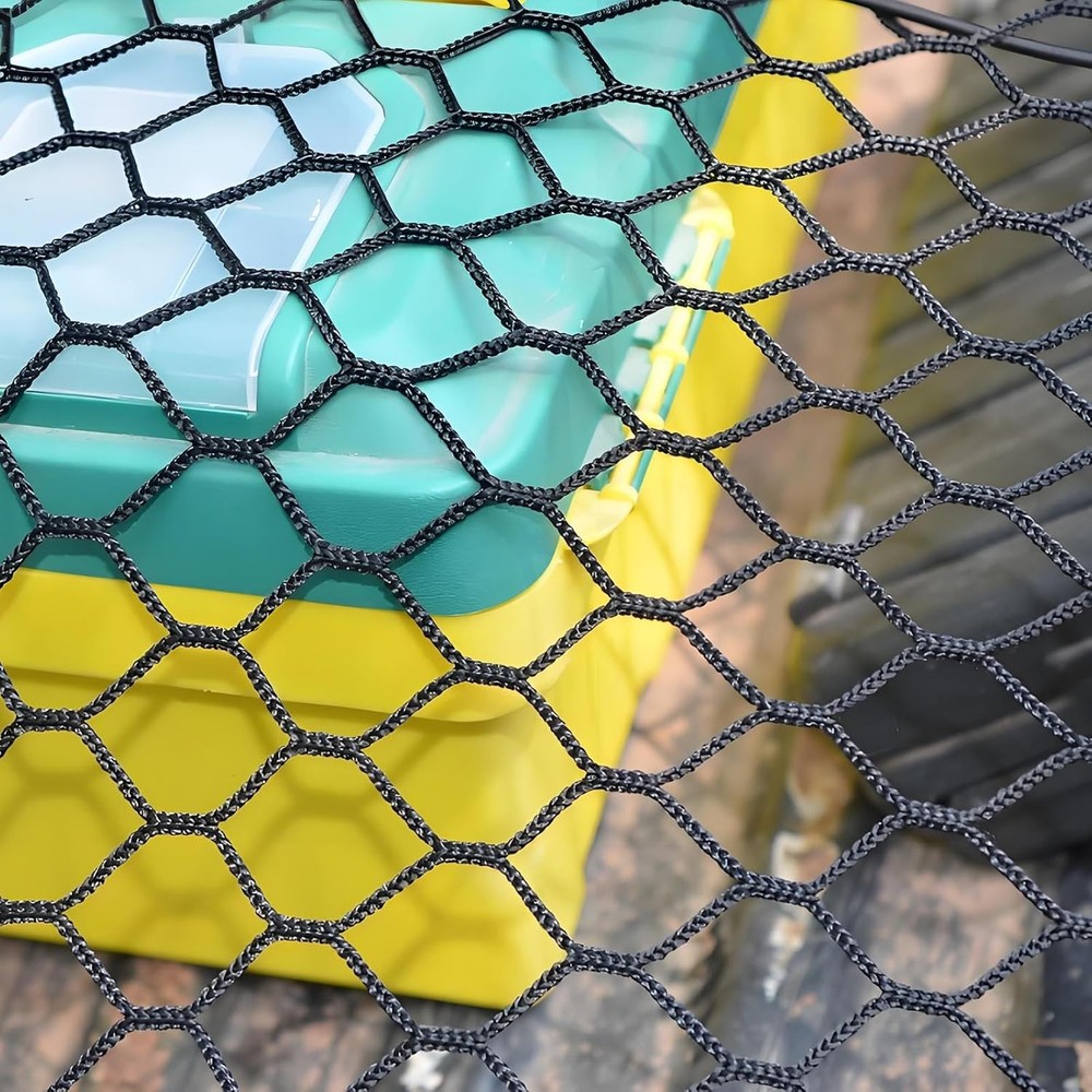 Stretchable and adjustable elastic luggage net with metal hooks