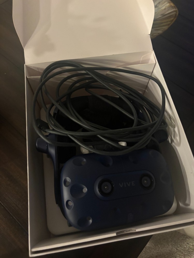 HTC Vive Pro VR Headset + Link Box + Cables