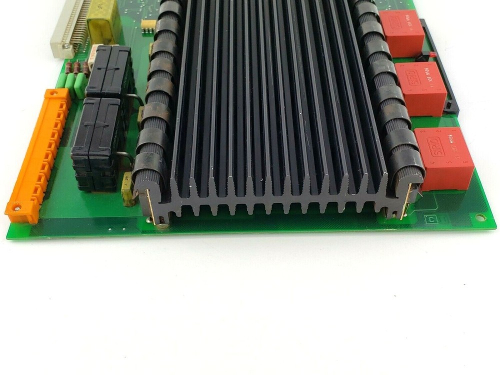 ABB DSQC 236G IRB ROBOTICS DRIVE CONTROL BOARD YB560103-CD/26
