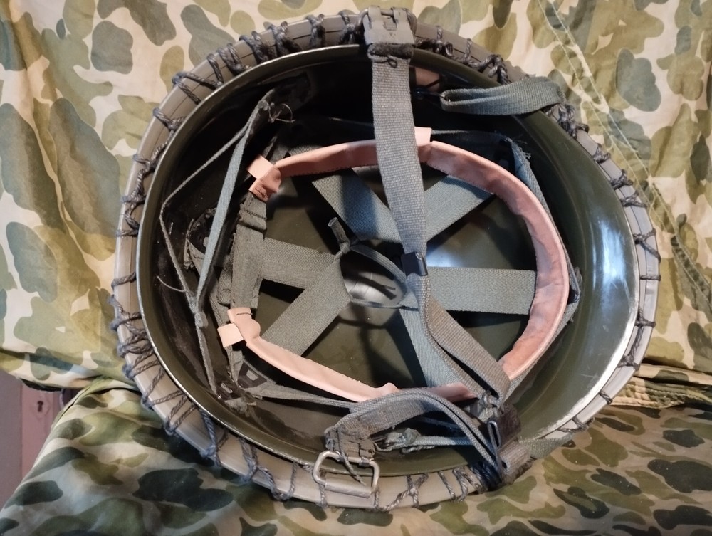 US M1 Complete Post War Helmet with Liner and Medium Net WW2.
