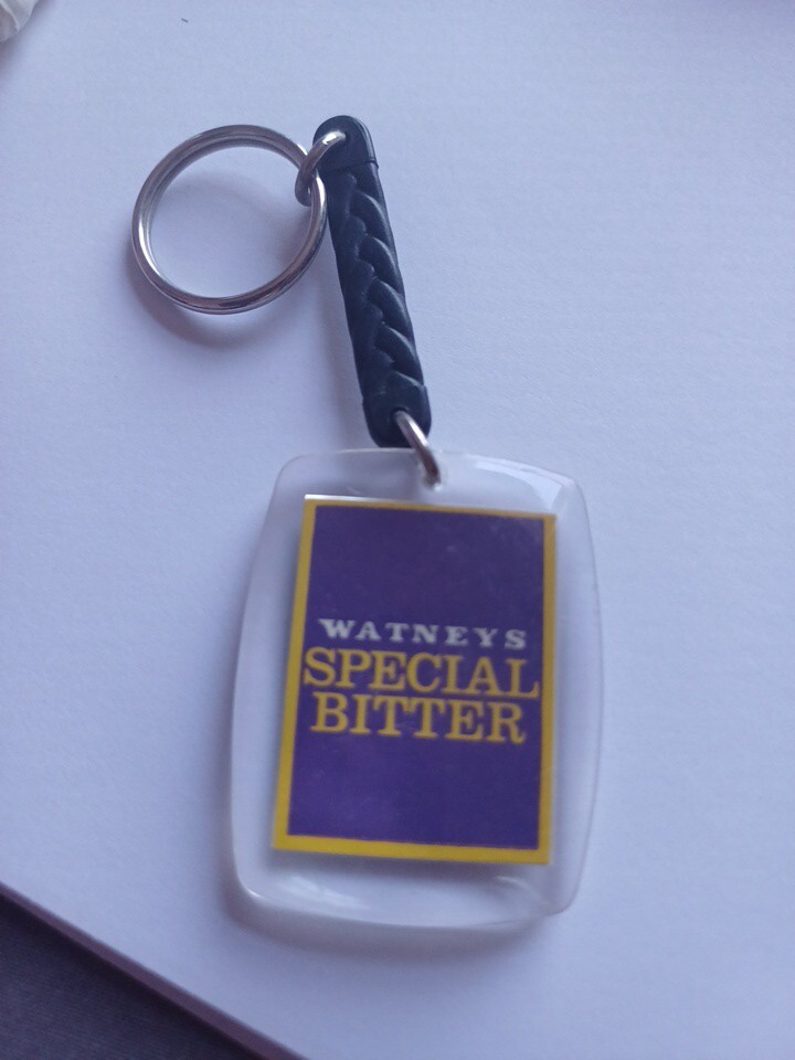 WATNEYS ~ Special Bitter ~ KEYRING