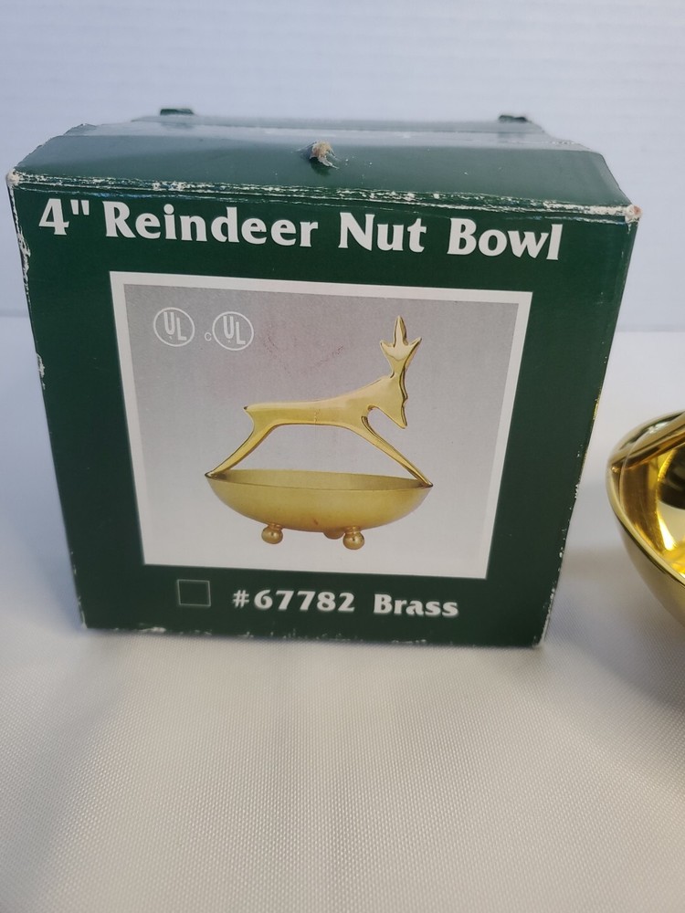 4" BRASS REINDEER NUT BOWL-FOOTED