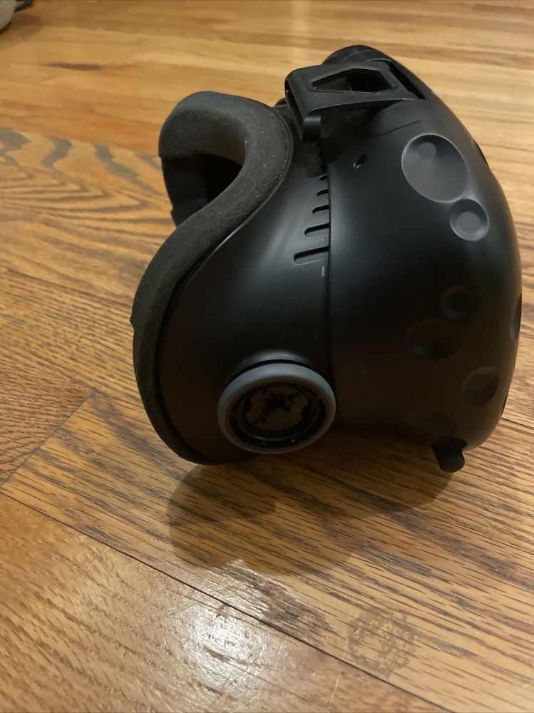 🔥 HTC Vive Virtual Reality Headset - Headset ONLY 100% working