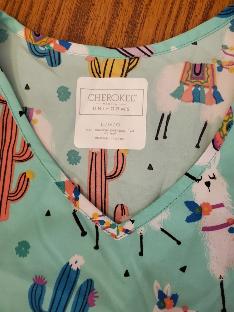 Cherokee Llama Scrub Top Lg!! EUC!! Green