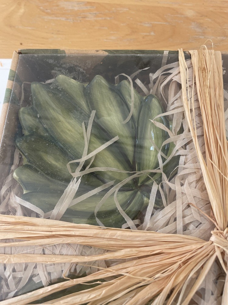Leaf Dishes Gift Set - 4 In Set - For Dips, Candy - Boxed - NEW