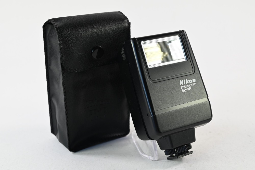Nikon SB-18 Speedlight Flash #G515