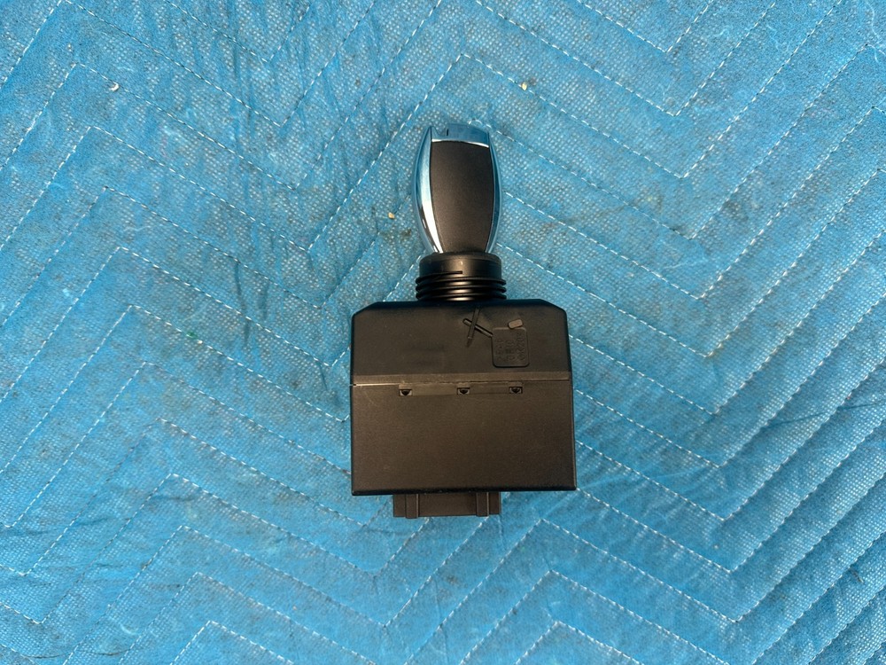 Mercedes G55 AMG Ignition Start Switch Module w/Key 2009 OEM