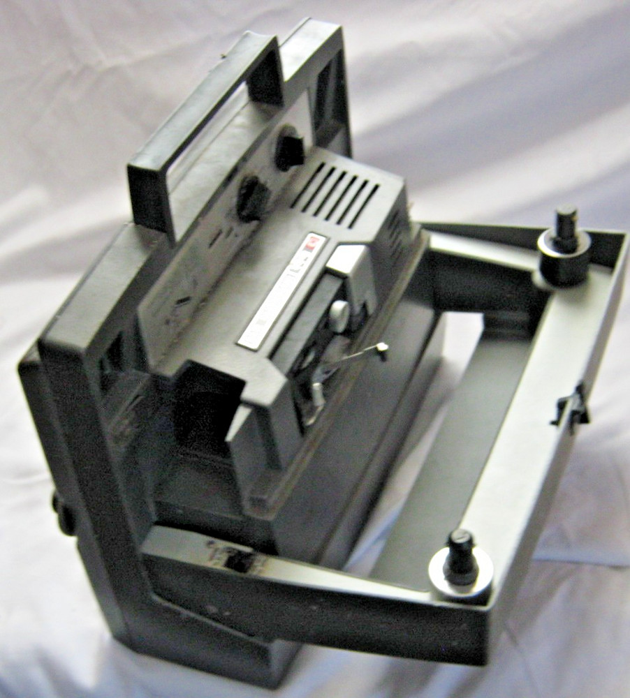 Vintage Kodak Instamatic M95 Projector UNTESTED