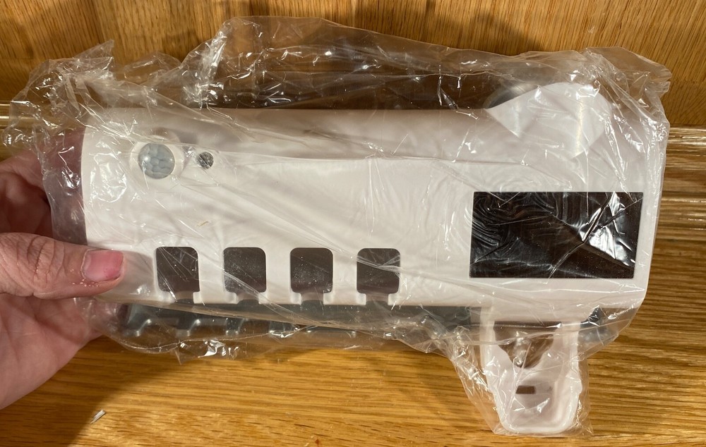 New Multi Function Toothbrush Sterilizer 4 Toothbrush Holder White Wall Holder