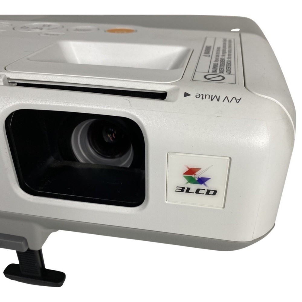 Epson LCD Projector PowerLite 93 Model H382A with Remote Control