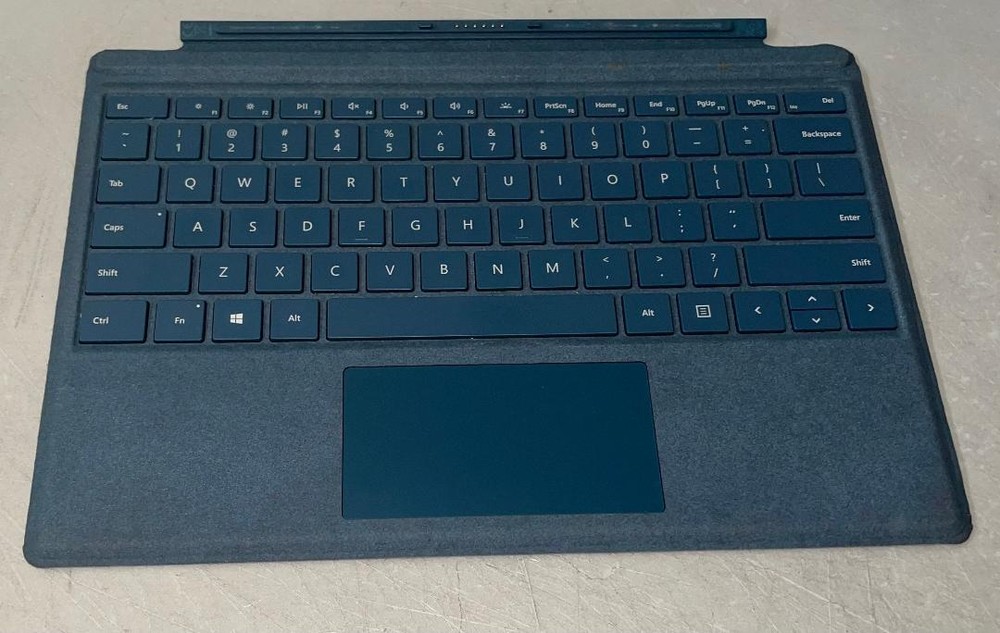 Microsoft Surface Pro Type Cover Keyboard for Surface Pro 3/4/5/6/7 US***