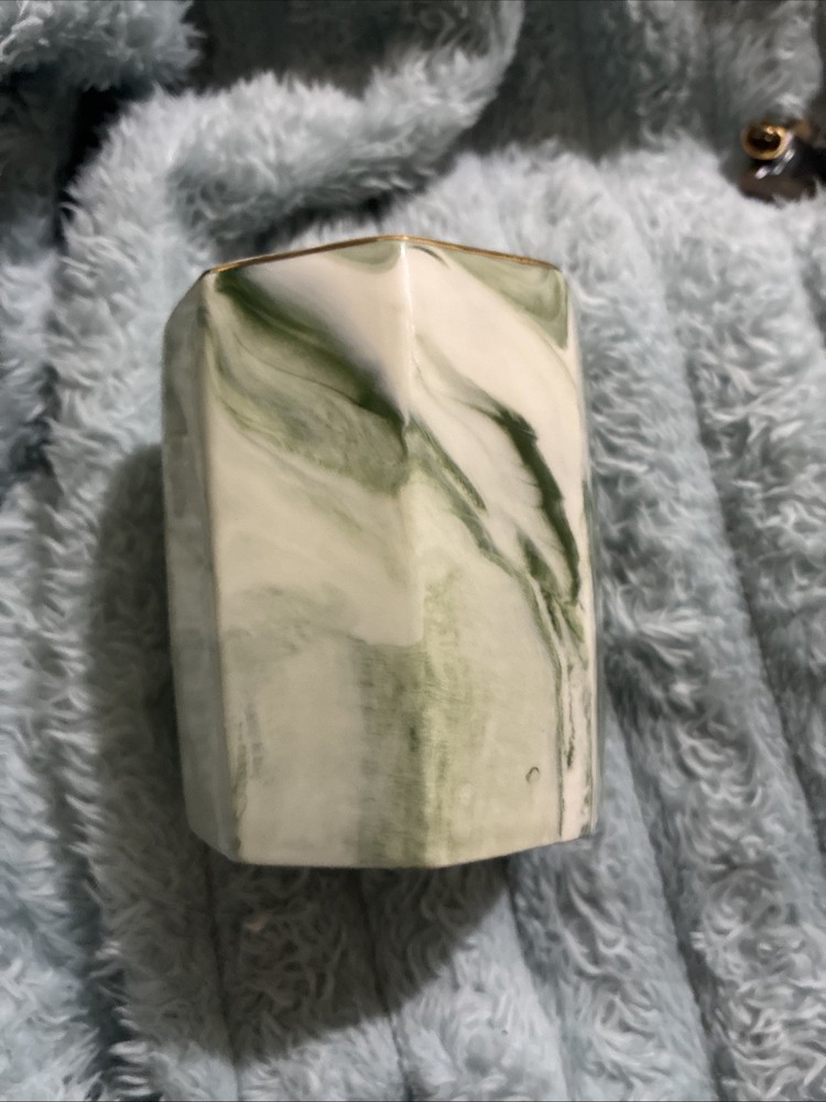 Marble green and white colored cup
