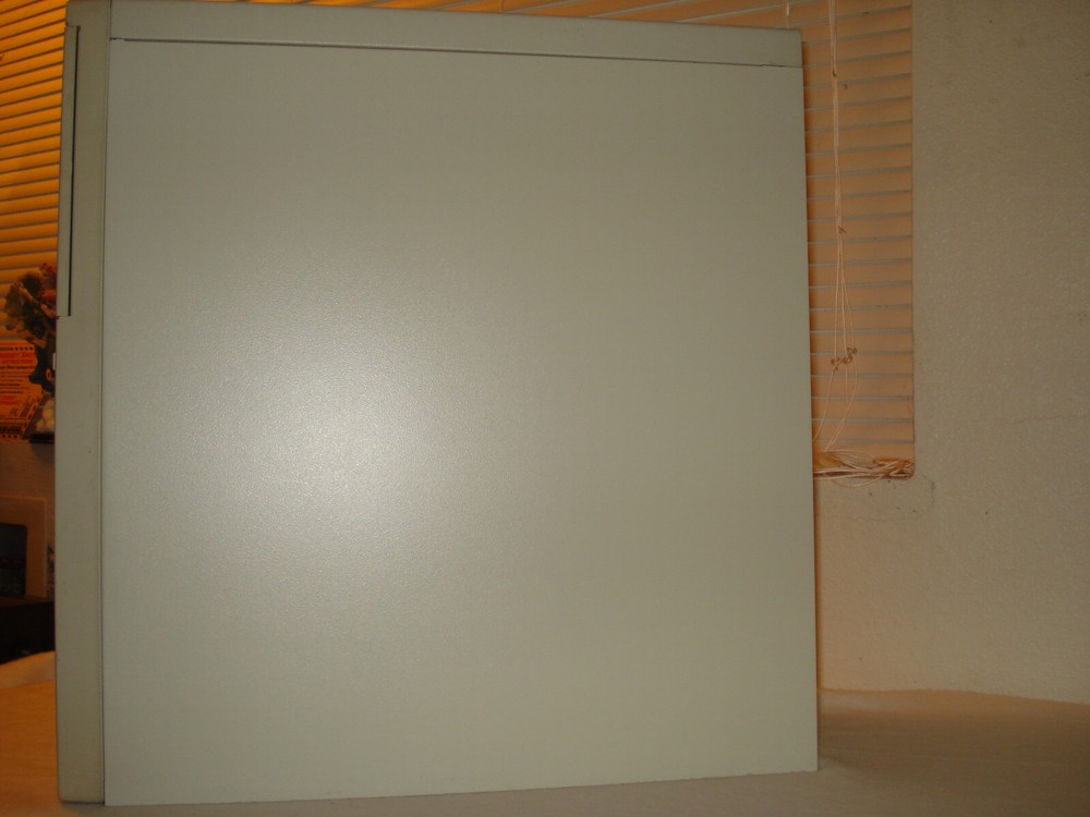 VINTAGE TECHMEDIA EMPTY AT TOWER COMPUTER CASE -NO POWER SUPPLY-