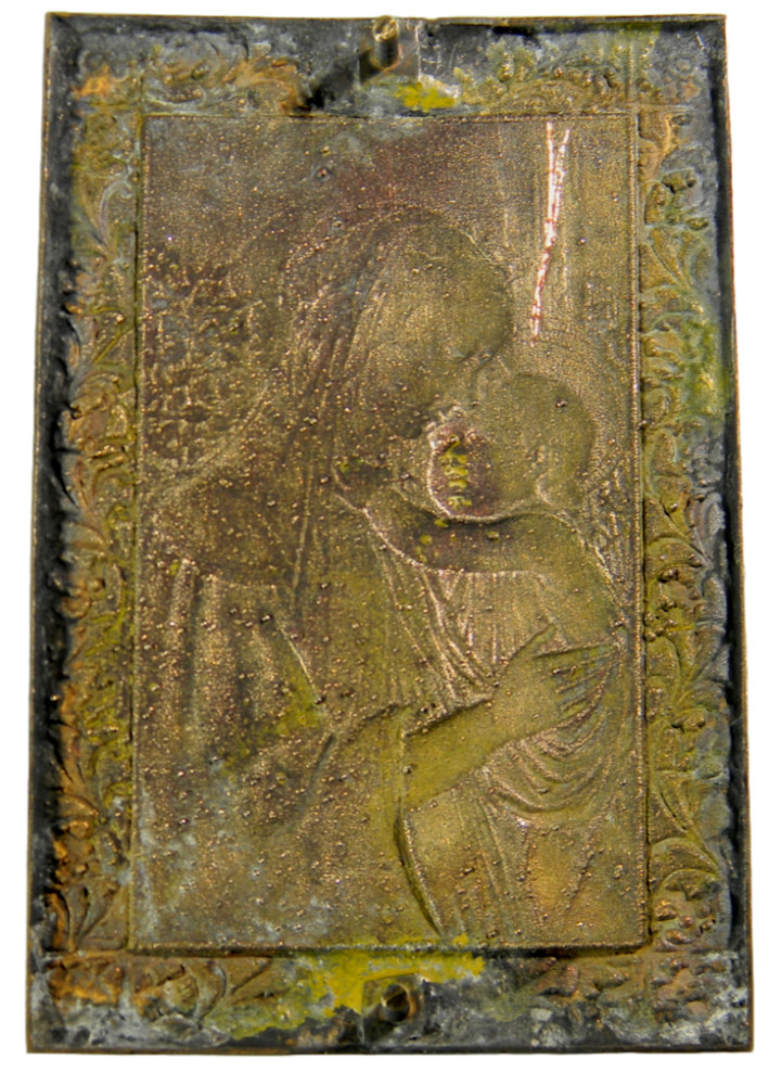 Madonna & Child Shell Relieve with threaded mounting posts Medal (6208)