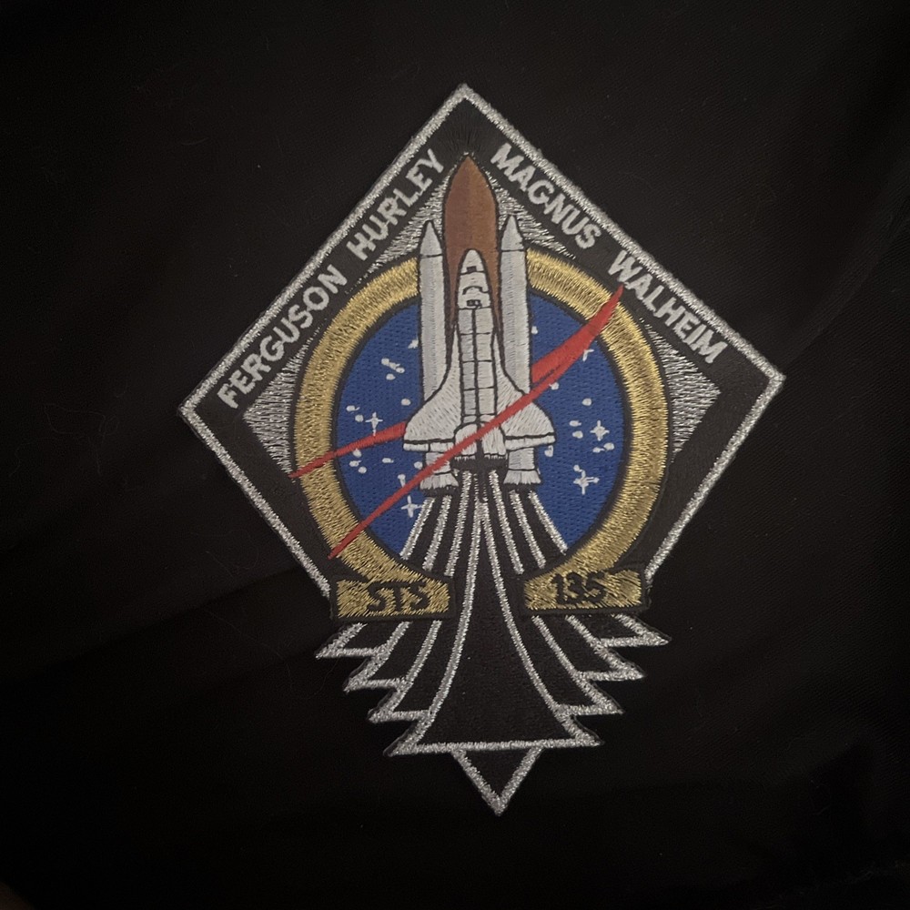 STS-135 Atlantis Space Shuttle - Neil Armstrong Air & Space Museum - PATCH - New