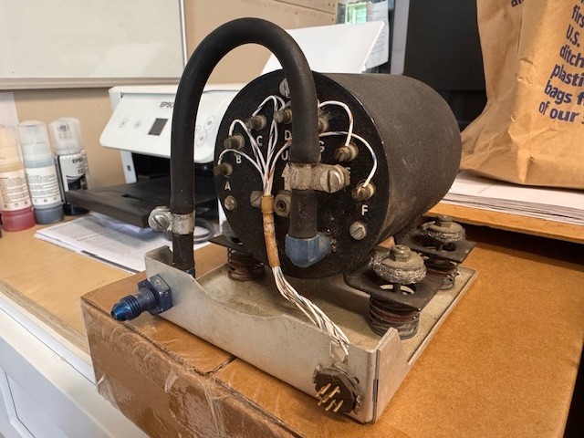 BENDIX AVIONICS ALTITUDE CONTROLLER TYPE AC 844B P/N 4000186-8502