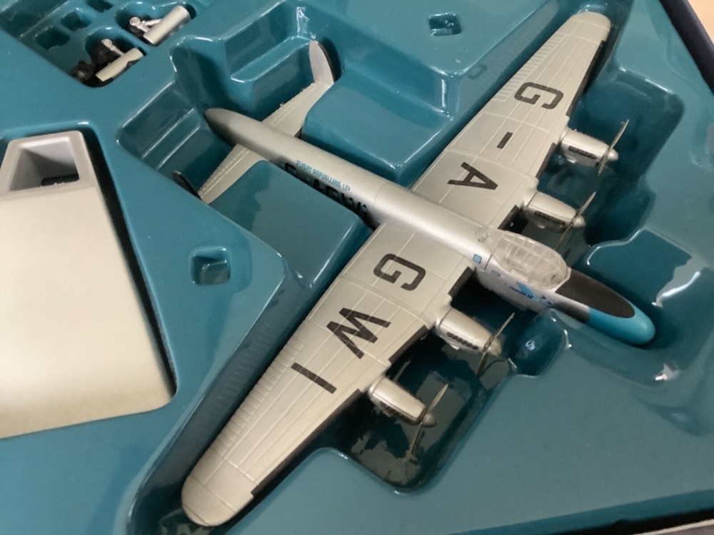Corgi AA47403 1:144 AVRO Lancastrian flight refuelling - 1st Issue