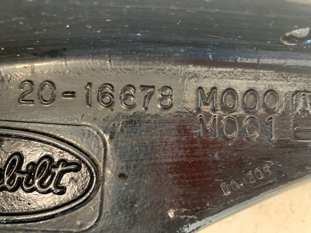 2009 Peterbilt 335 Cab Mount 2016678 (630-10602)