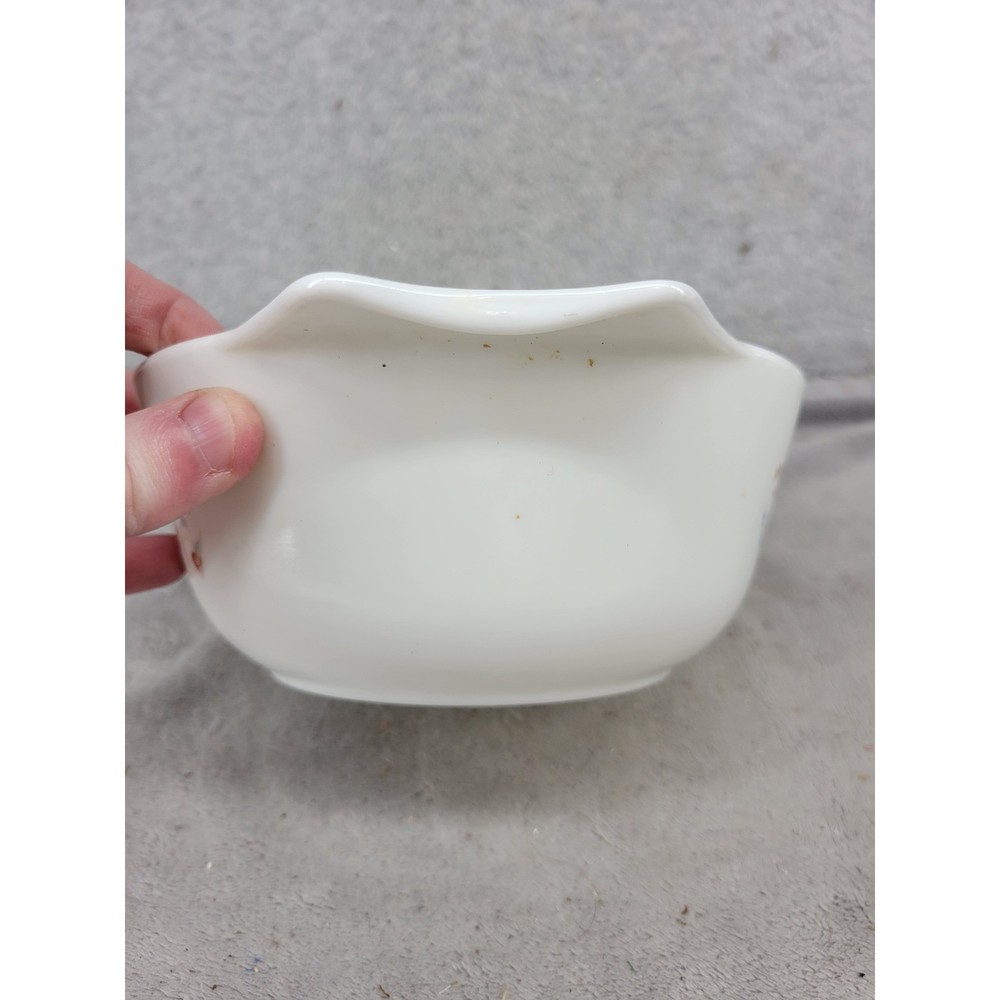 Pyrex England Iris Pattern 1.5QT Mixing Bowl Retro Kitchenware 6.5" x 3"