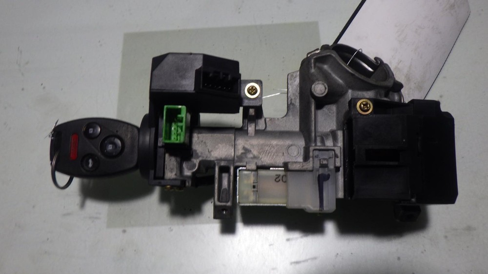 04 HONDA ACCORD Ignition W/Key