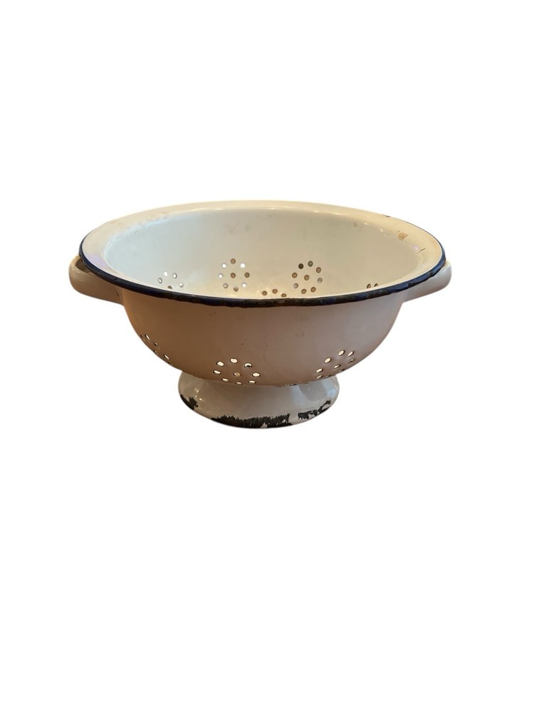 Vintage Large White Enamelware Handled Colander Strainer w/Base 9”x5”
