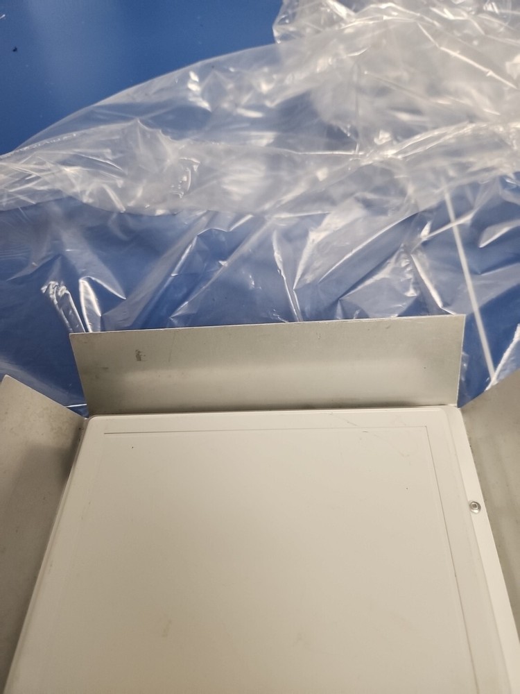Hyperlink Technologies Model HG2416P 2.4 GHz 15.5 dBi Flat Panel Antenna