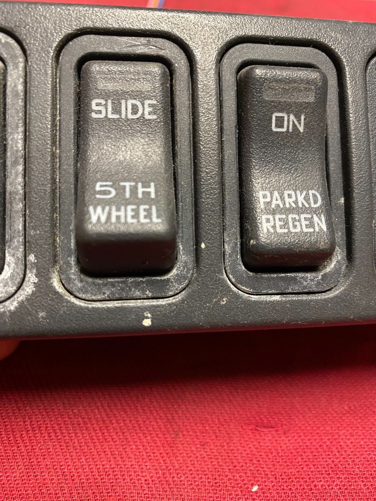 International PROSTAR SWITCH PANEL Dash Panel - 3549776C5, 32237-101