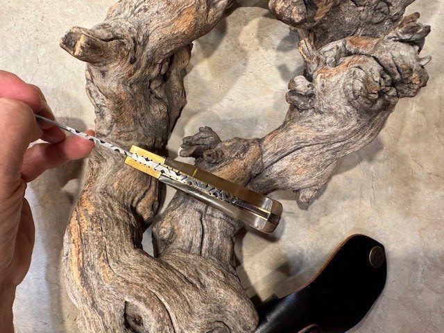 Swee Damascus folding blade knife w/ Rams horn handle, lock back blade & sheath