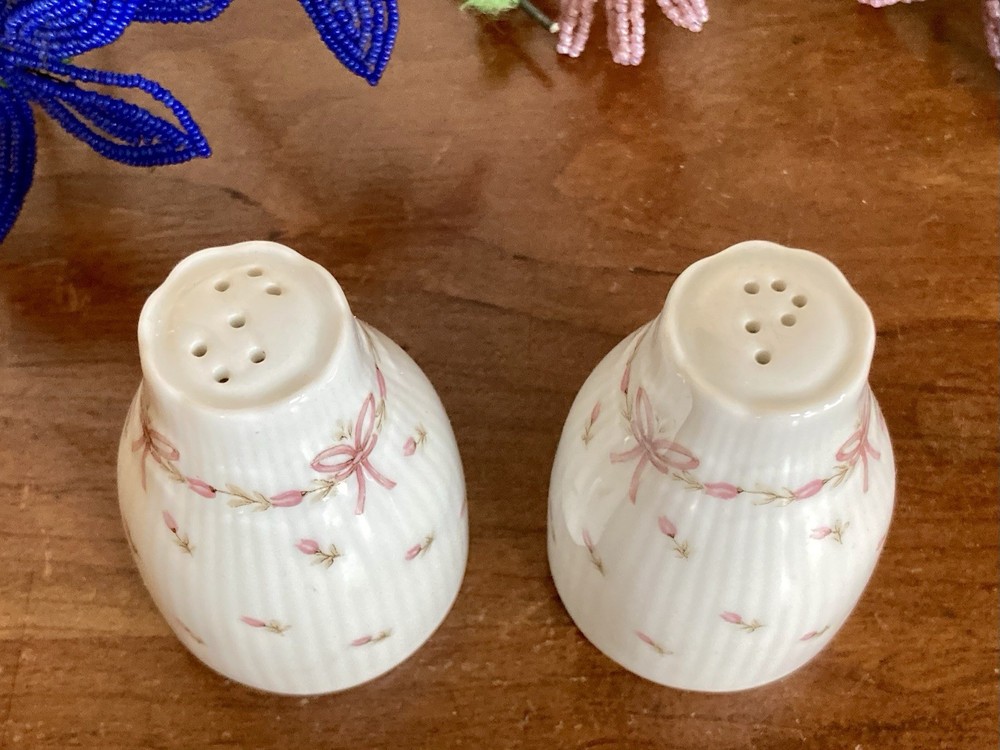 Kaiser China BORDEAUX Pattern Salt and Pepper Shaker Set