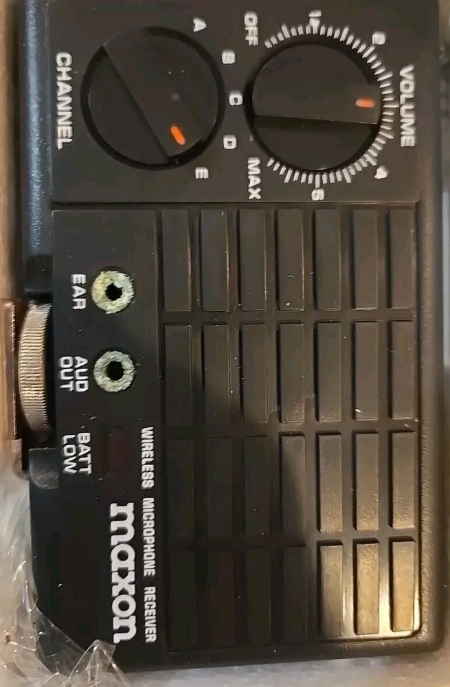 Maxon Wireless Mic System Model 49-VM 5-Channel